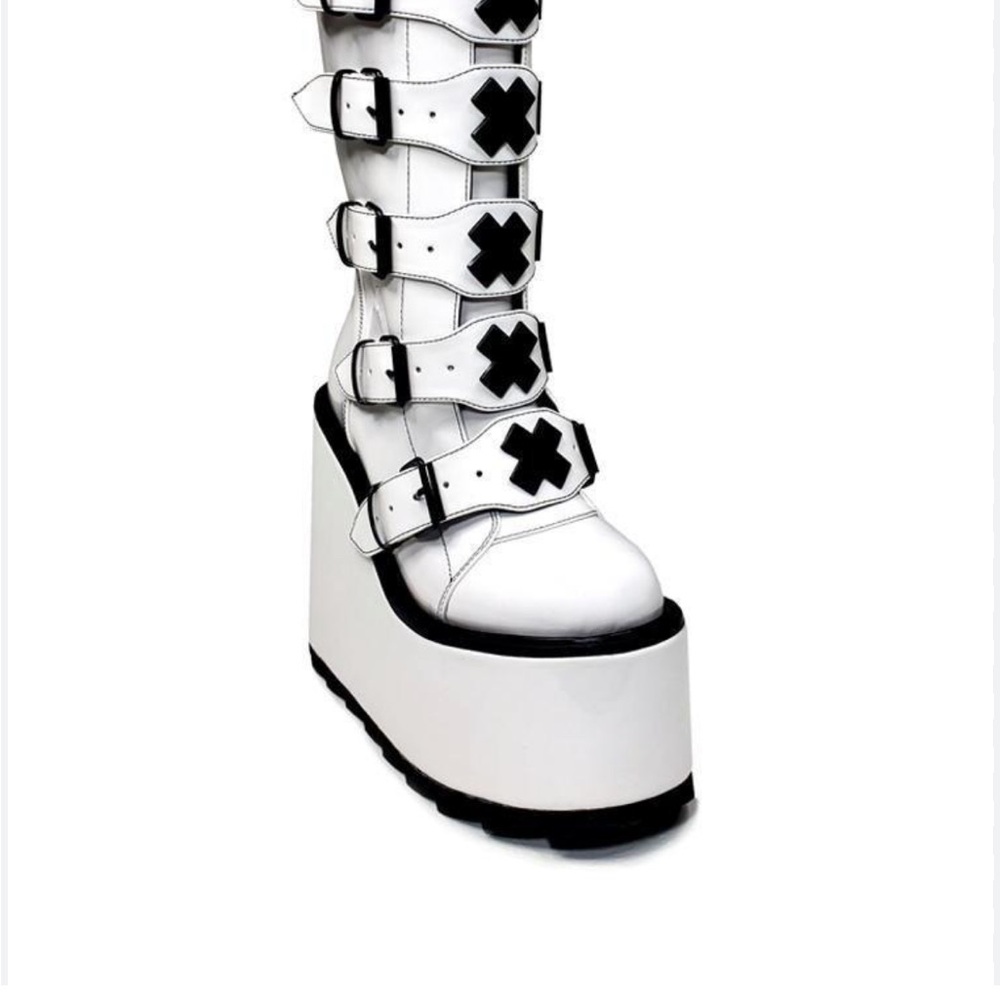 YRU DUNE X White Goth Platform Buckle Boots WOMENS 10 - Picture 3 of 3